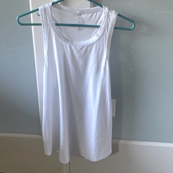 Beyond Yoga Featherweight Keep It Moving Tank
Cloud White - Picture 1 of 7